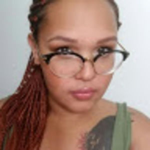 Meet your Posher, Maya